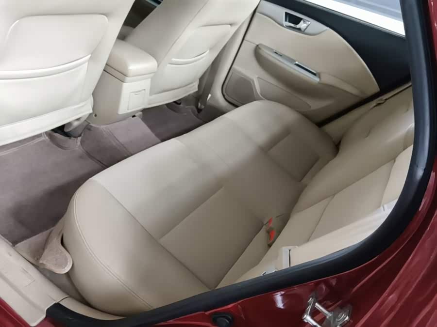 Buick Excelle 2013 — фото 17