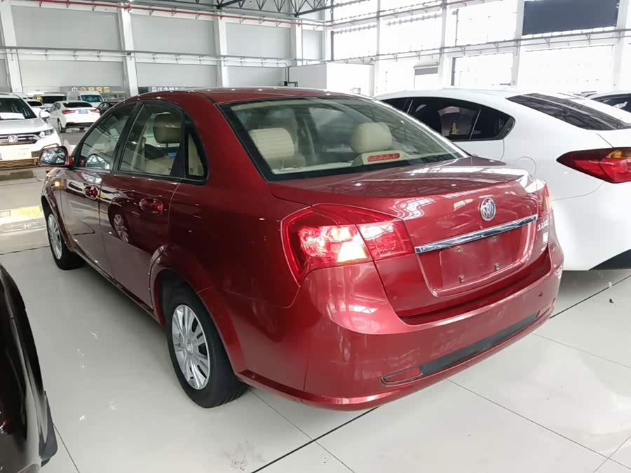 Buick Excelle 2013