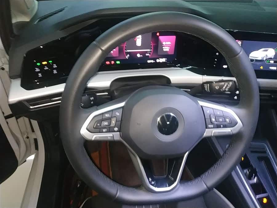 Volkswagen Golf 2023