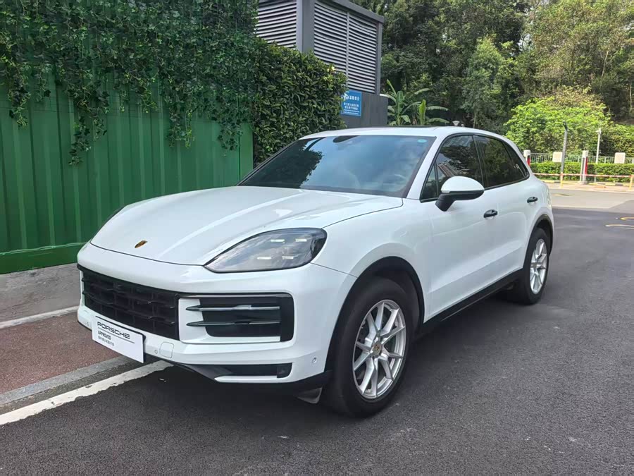 Porsche Cayenne 2024