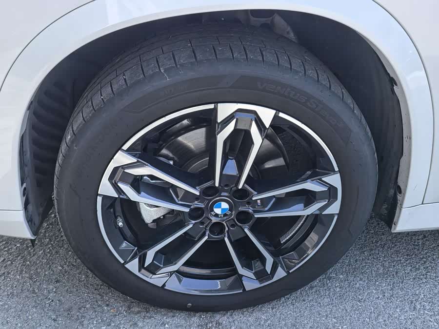 BMW X1 2025