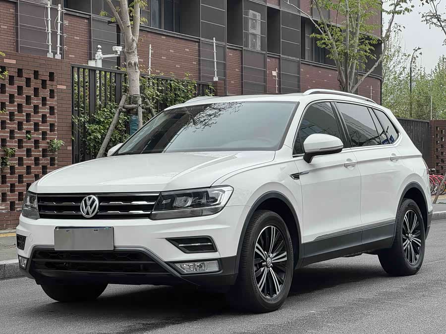 Volkswagen Tiguan L 2020