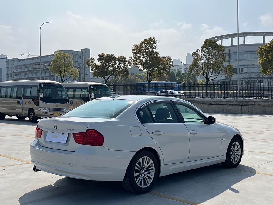 BMW 3 Series 2012 — фото 13