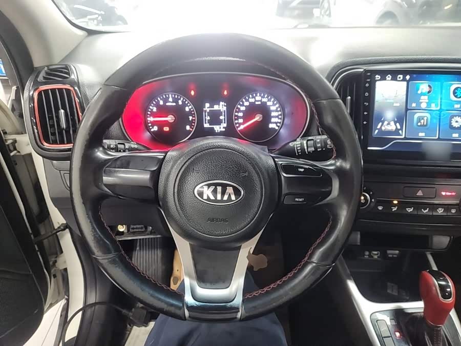 Kia KX3 Proud Running 2015 — фото 11