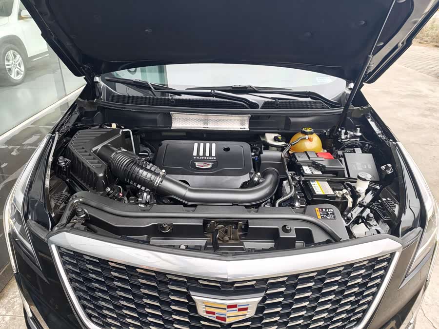 Cadillac XT5 2020 — фото 17