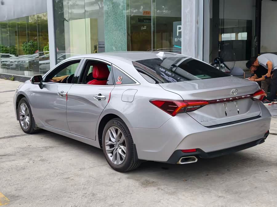 Toyota Avalon 2019 — фото 12