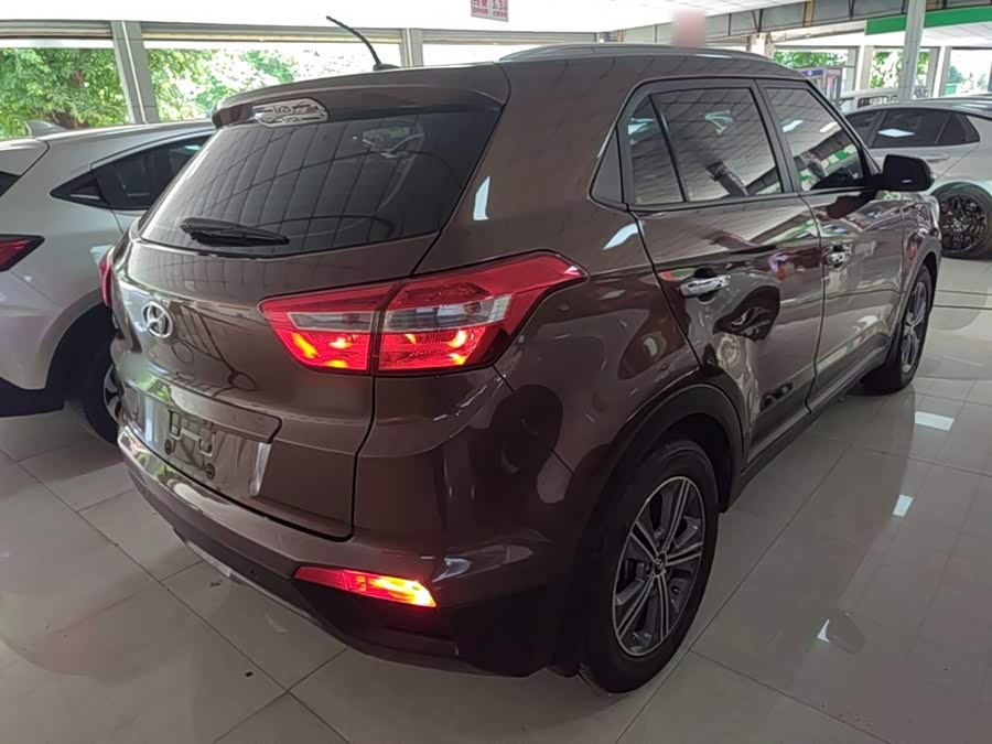 Hyundai ix25 2015