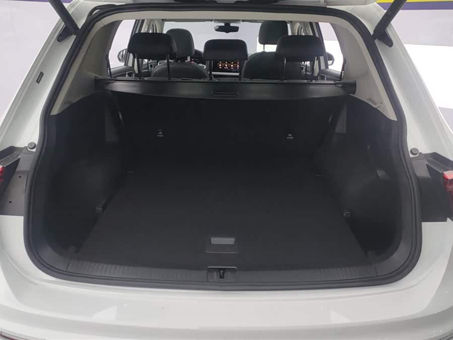 Volkswagen Tiguan L 2024