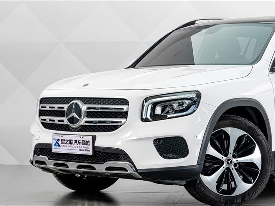 Mercedes-Benz GLB 2023
