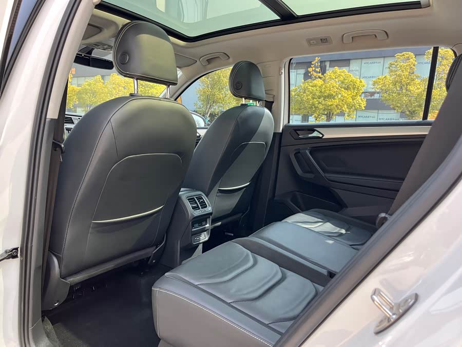 Volkswagen Tiguan L 2018 — фото 15