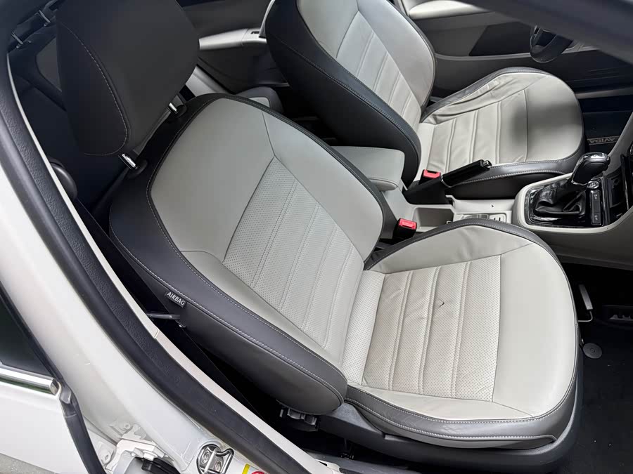 Volkswagen Gran Lavida 2013