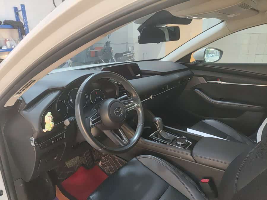 Mazda 3 Angkesela 2022
