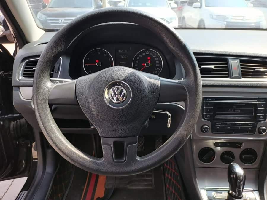 Volkswagen Lavida 2015 — фото 11