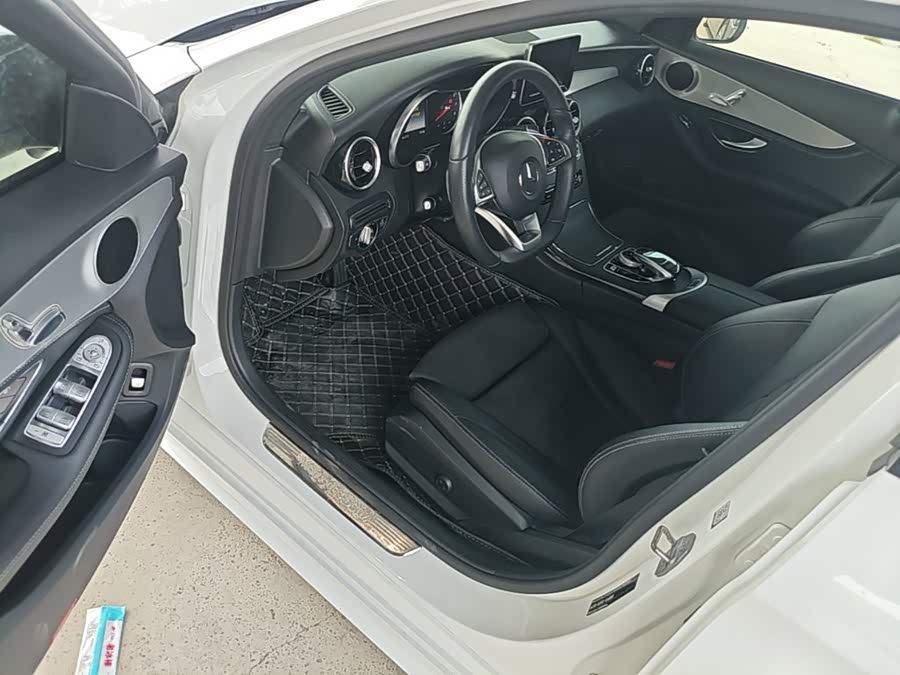 Mercedes-Benz C-Class 2017 — фото 16
