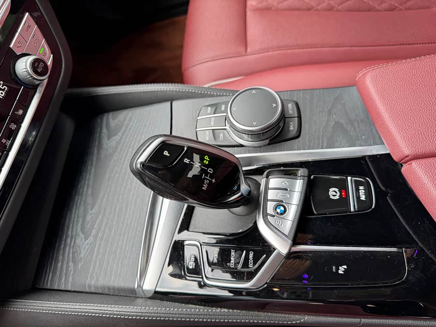 BMW 5 Series 2022 — фото 18