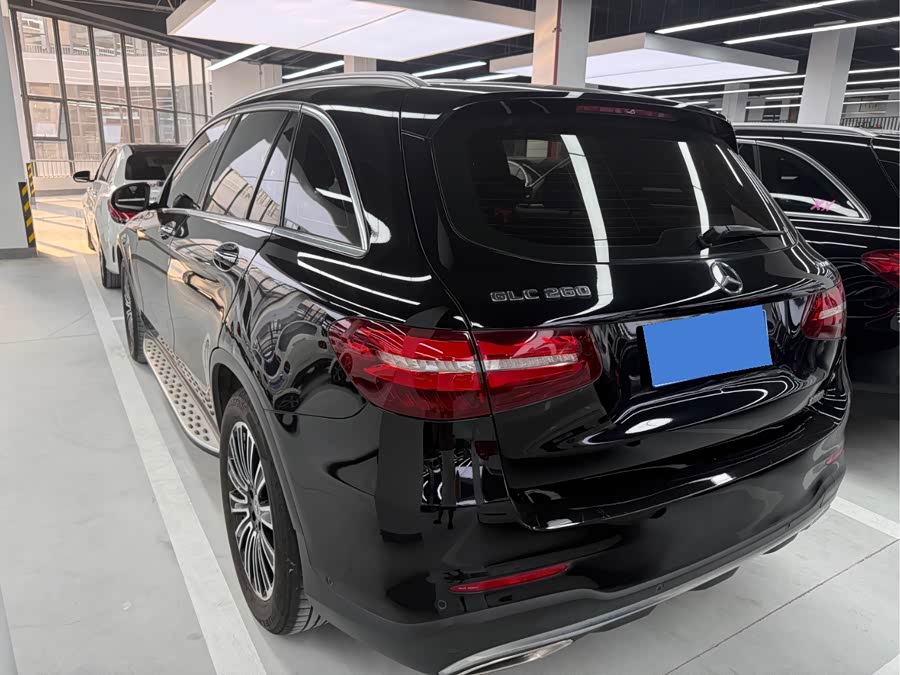 Mercedes-Benz GLC 2018 — фото 11