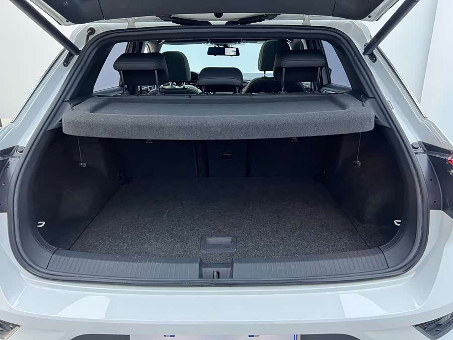 Volkswagen T-Roc 2021 — фото 18