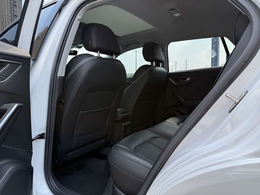 Audi Q2L 2022