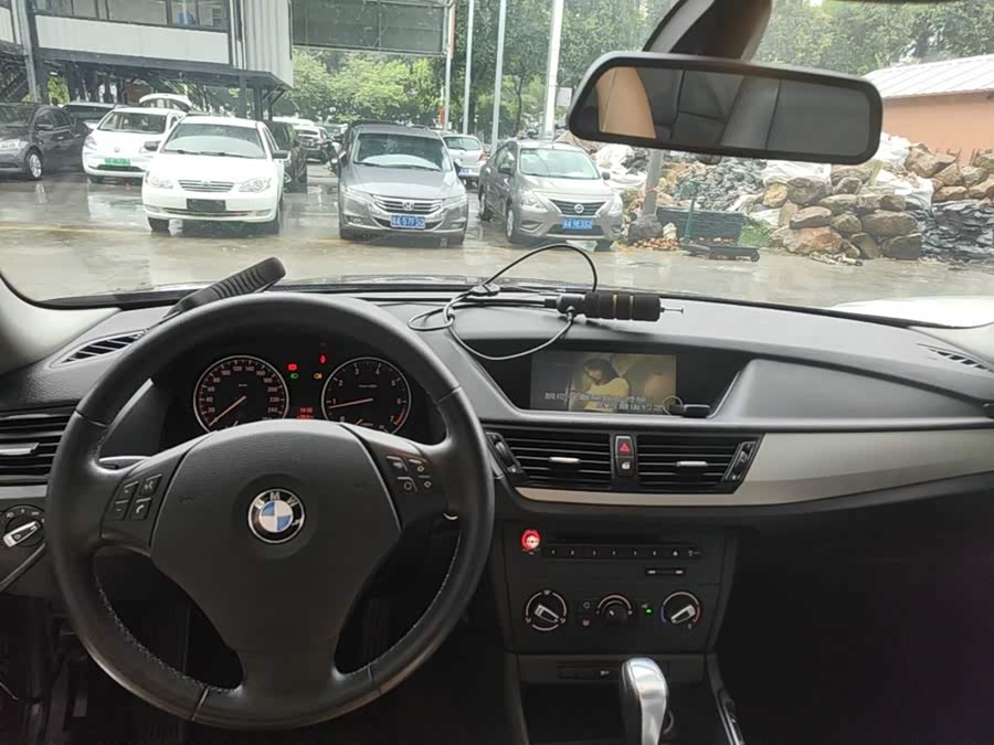 BMW X1 2013 — фото 10