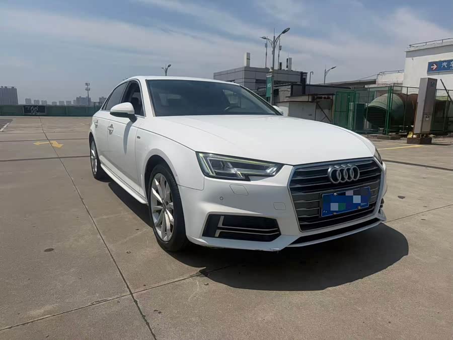 Audi A4L 2018