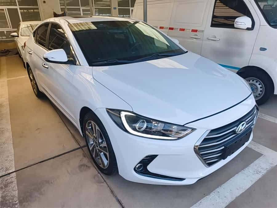 Hyundai Celesta 2016