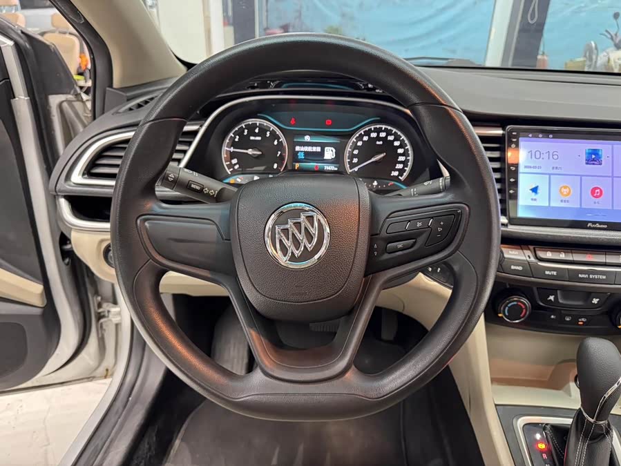 Buick Excelle 2015 — фото 10