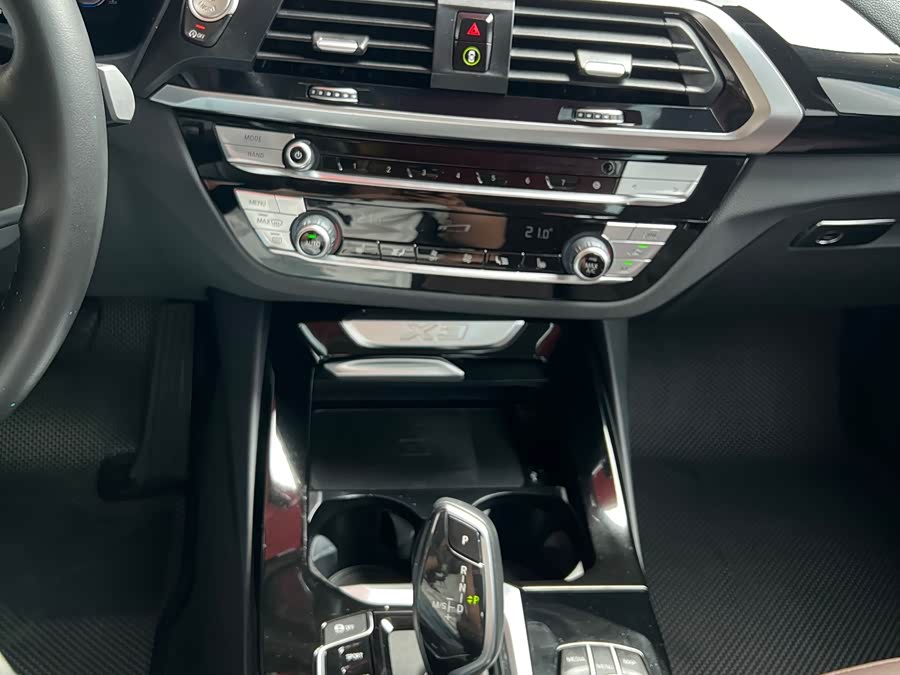 BMW X3 2020 — фото 11