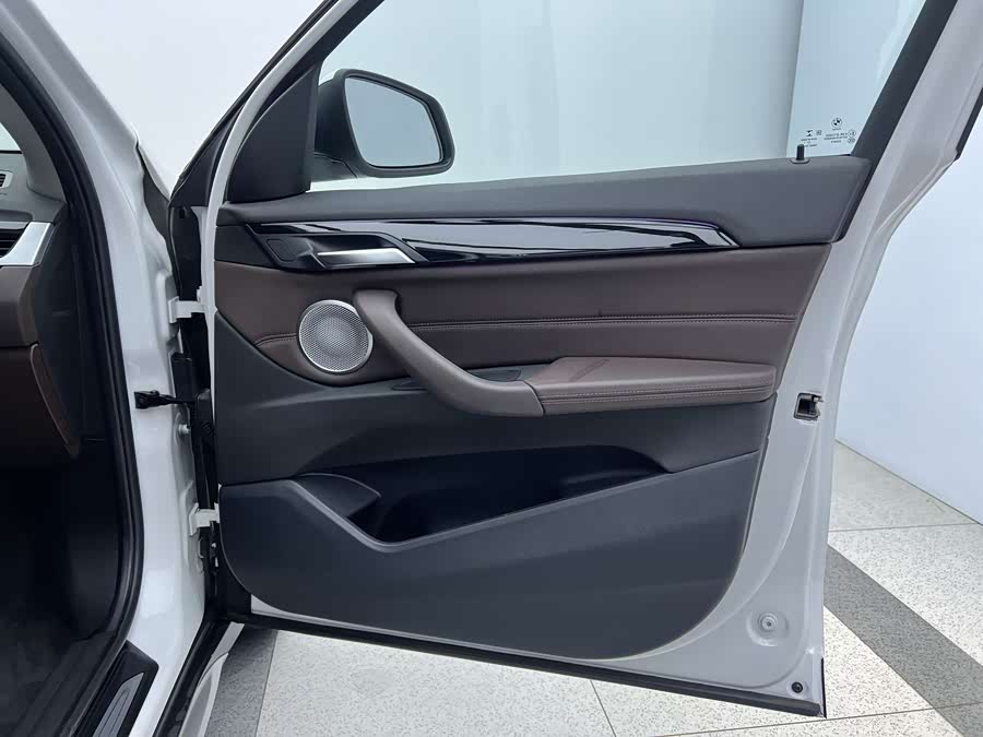BMW X1 2021 — фото 23
