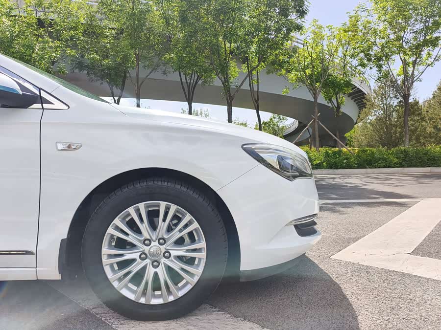 Buick Excelle 2016 — фото 13