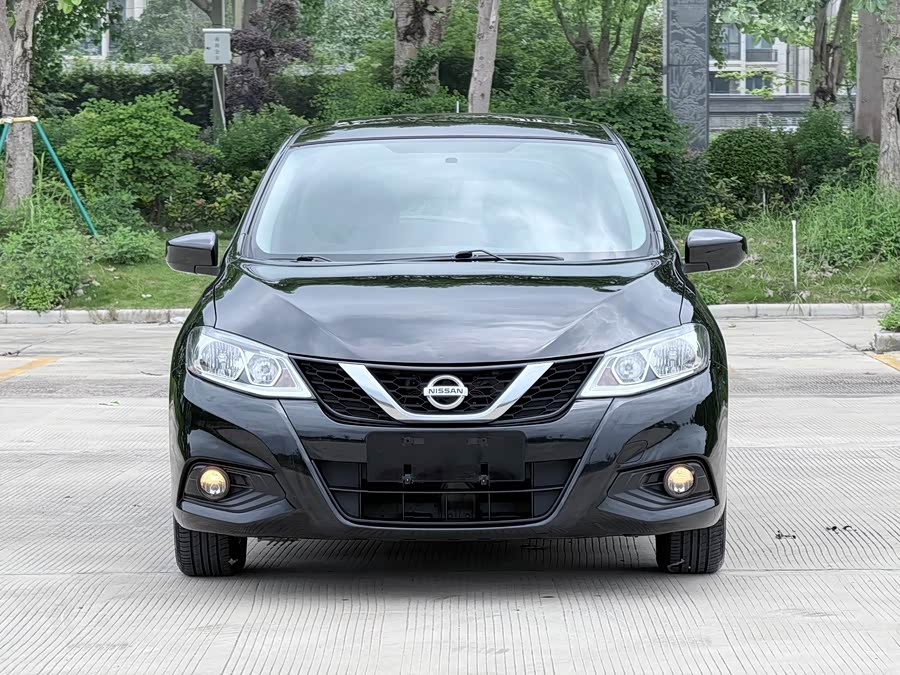 Nissan Tiida 2016