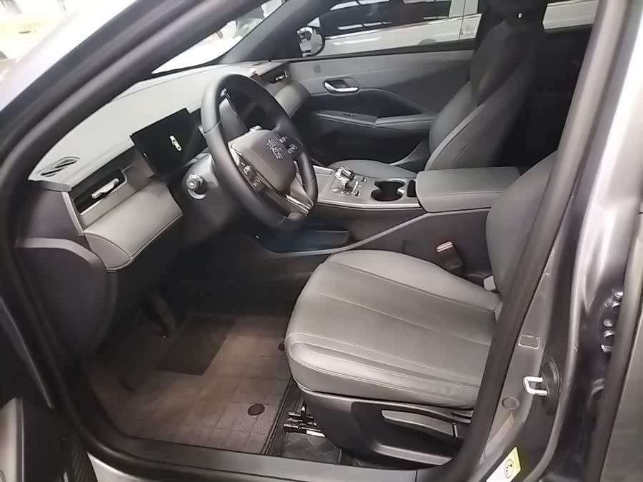 BYD Qin PLUS 2025 — фото 15