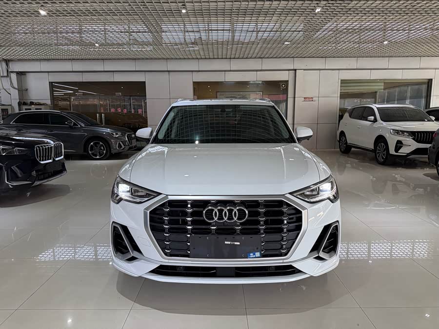 Audi Q3 2022