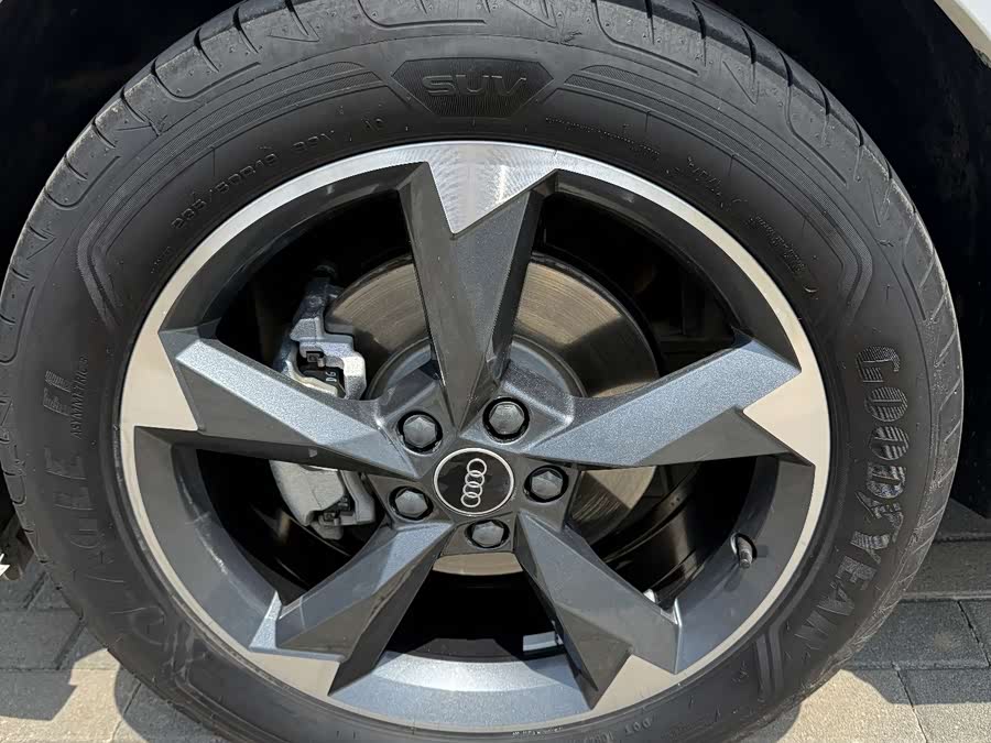 Audi Q3 2023 — фото 19