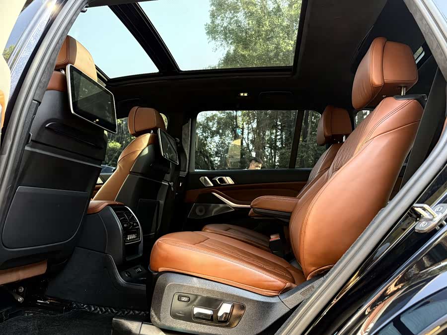 BMW X7 2022 — фото 10