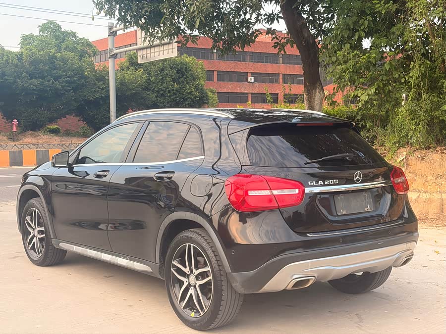 Mercedes-Benz GLA 2016