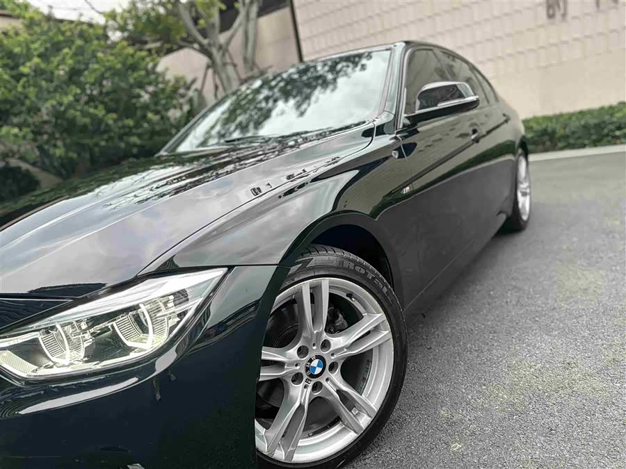 BMW 3 Series 2017 — фото 13