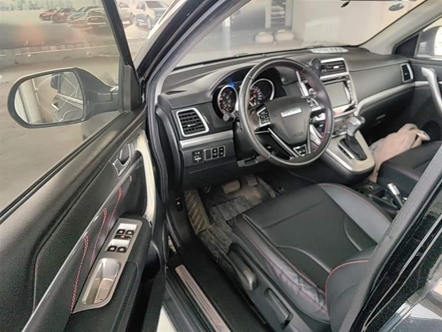 Haval M6 2018 — фото 16