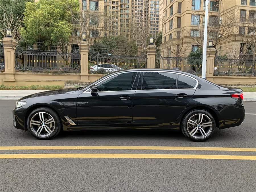 BMW 5 Series 2022