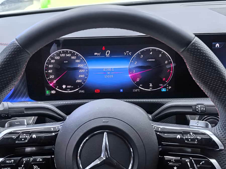 Mercedes-Benz A-Class 2023 — фото 13