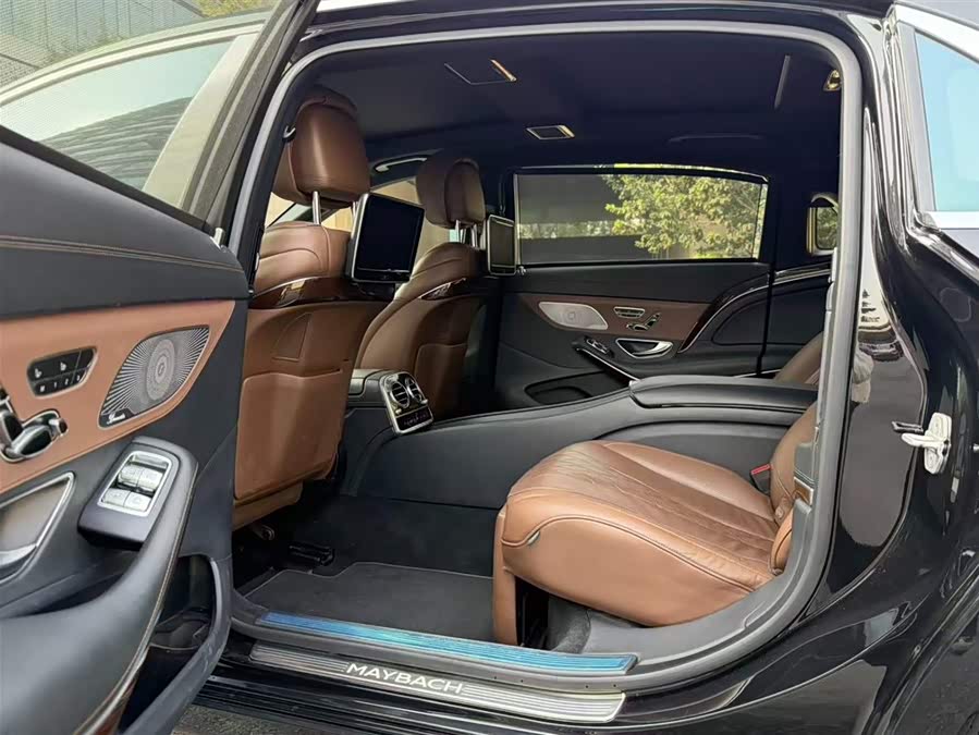 Mercedes-Benz Maybach S-Class 2015 — фото 12