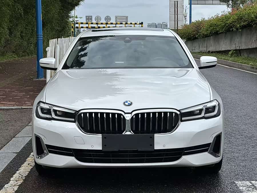 BMW 5 Series 2023
