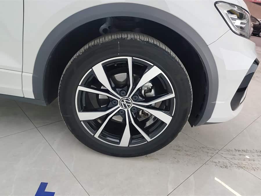 Volkswagen T-Roc 2024