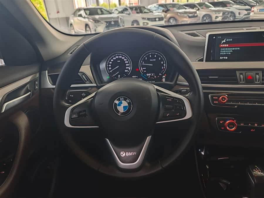 BMW X1 2019 — фото 12