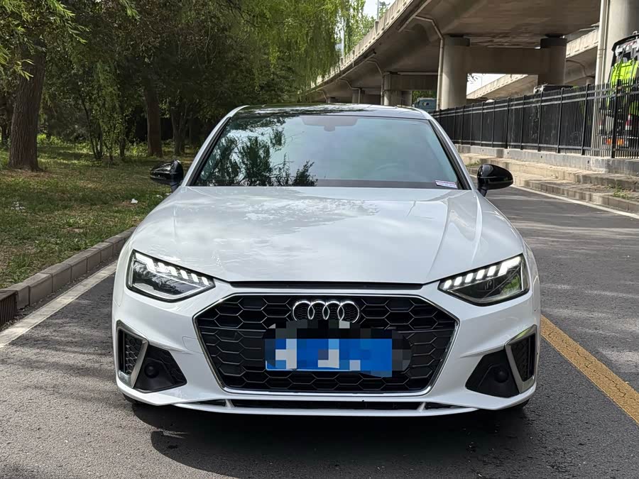 Audi A4L 2020