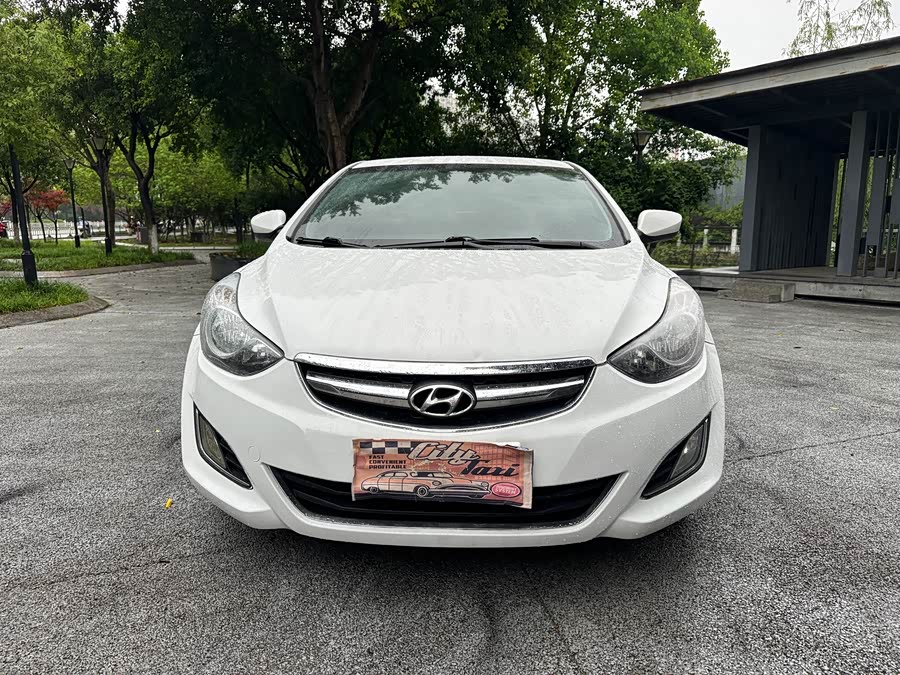 Hyundai Elantra 2015