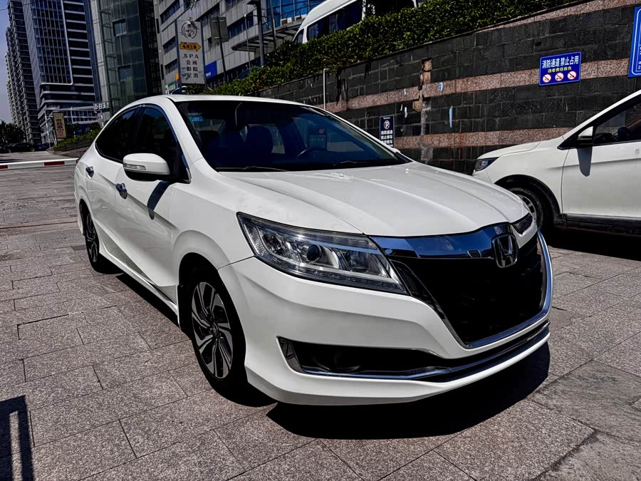 Honda Crider 2016