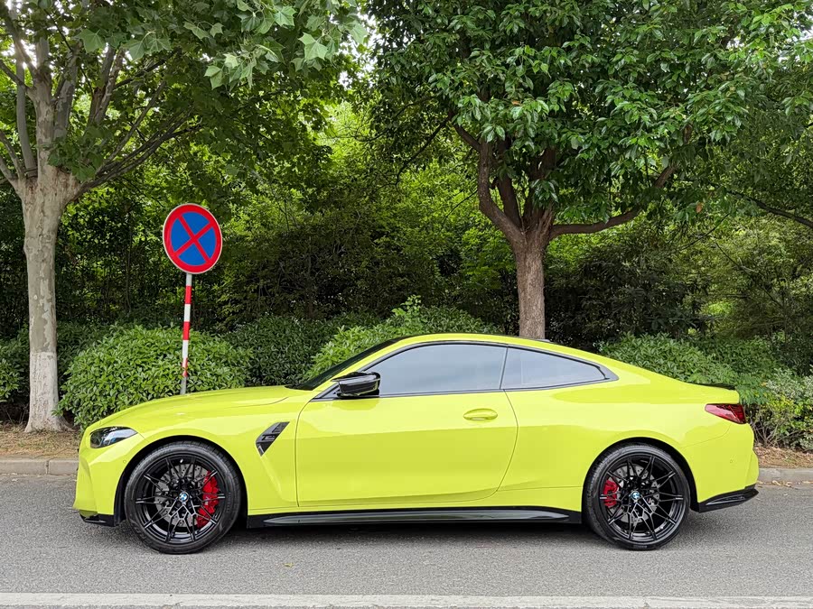 BMW M4 2024