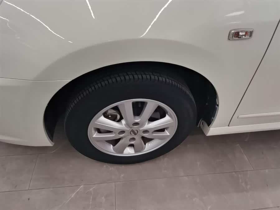 Nissan Sylphy 2018 — фото 23