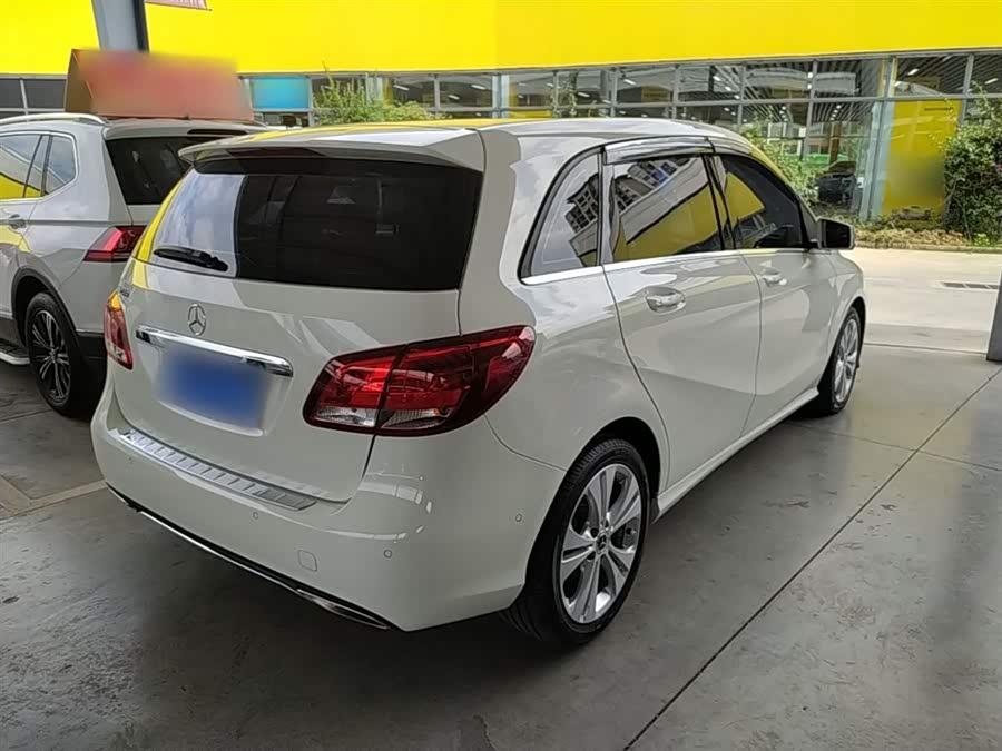 Mercedes-Benz B-Class 2019