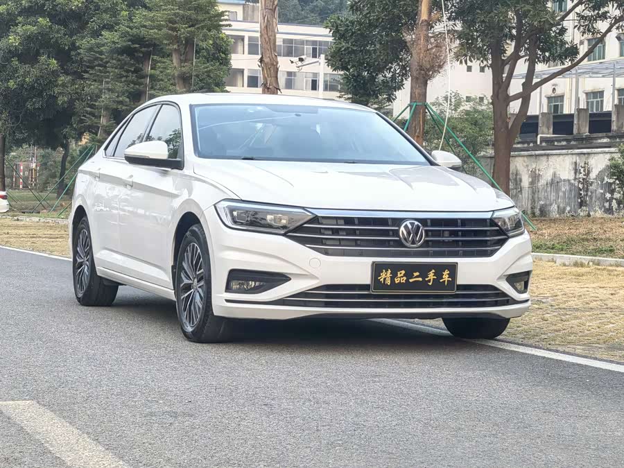 Volkswagen Sagitar 2019